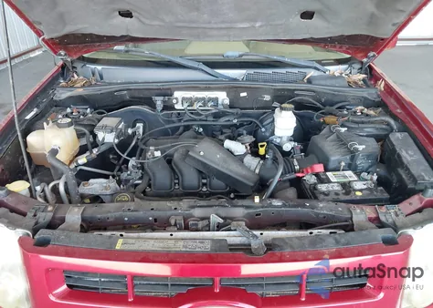 2008 Ford Escape Limited z USA, uszkodzony, nr VIN 1FMCU94158KA87236